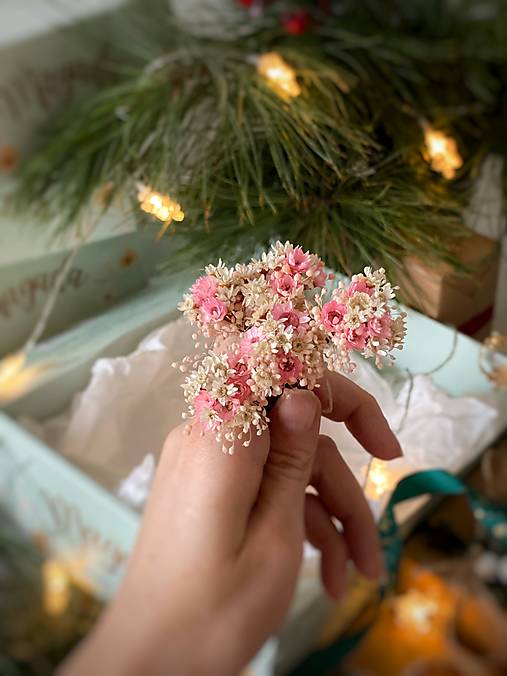 Darčekový box "sladká romanca " -  čelenka, náušnice a set vláseniek