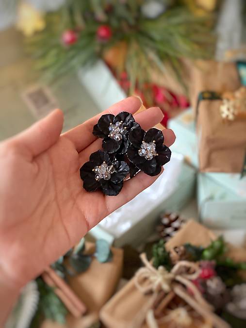 Darčekový box "noc s chuťou černíc" - hrebienok, prstienok a klipy na topánky