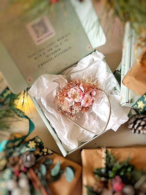 Darčekový box "malá víla " - gumička do vlasov, sponka a pukačka