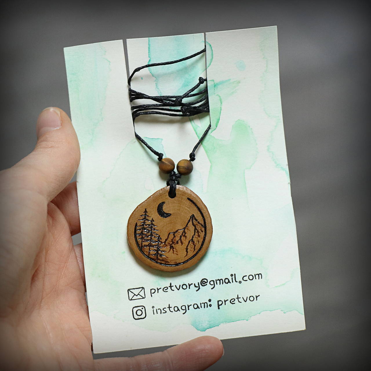 Drevené prívesky od Pretvor