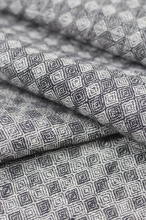 Elegantná jemná šatka zo 100% ľanu s diamantovým vzorom "Bruno"