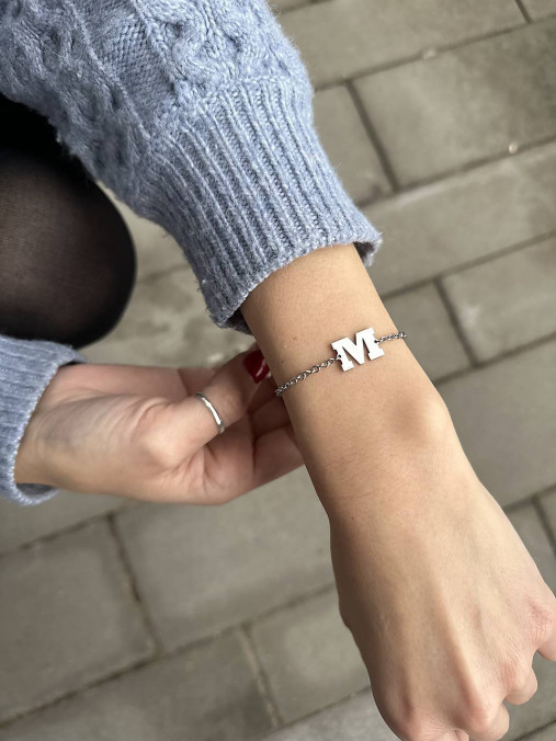 Náramky - Náramok s vlastným písmenom - 17975980_
