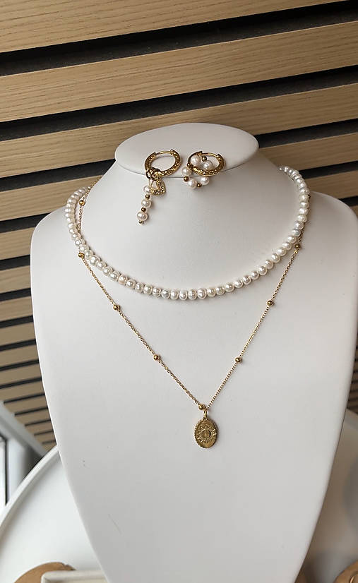 Perlové náušnice asymetrické