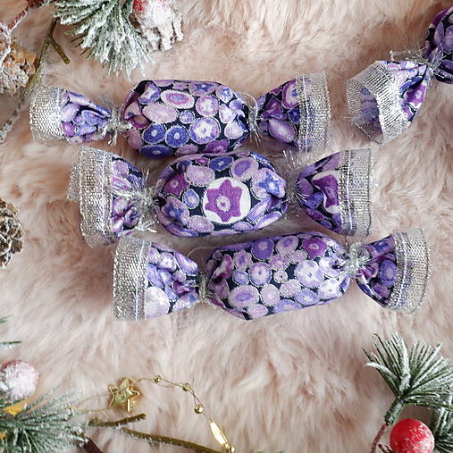 Vianočné salónky  (Fialová)