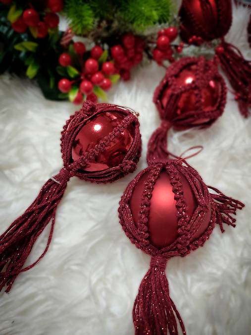 Makramé vianočné gule - bordová