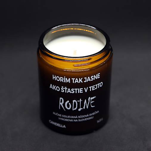 HORÍM TAK JASNE, AKO ŠŤASTIE V TEJTO RODINE sójová sviečka