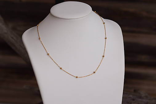 Perlový náhrdelník s Keshi perlou