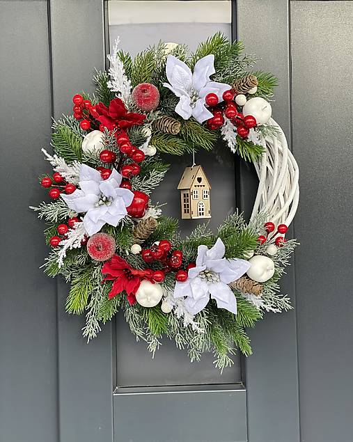 Vianočný veniec 35cm na prútenom základe na dvere vianočná dekorácia Venček Polmesiac 