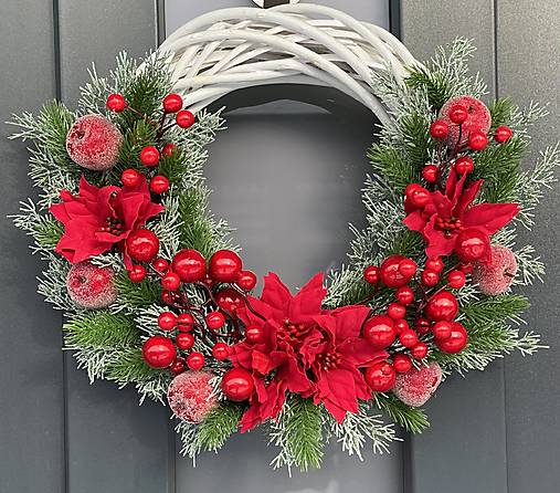 Vianočný veniec 36cm na bielom prútenom základe na dvere vianočná dekorácia Venček