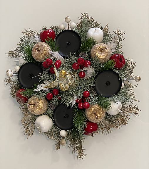 Adventný veniec svietnik 32cm na stôl pre 4 sviečky