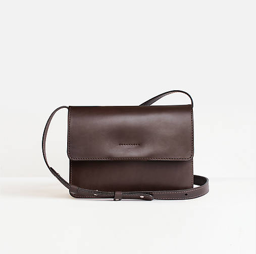 Kabelky - Dámská kožená crossbody kabelka | čierna (Tmavohnedá) - 17979873_