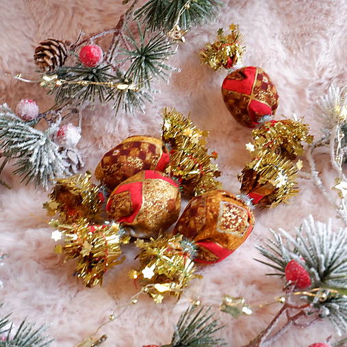 Vianočné salónky  (Bordová)