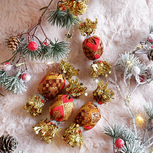 Vianočné salónky  (Bordová)