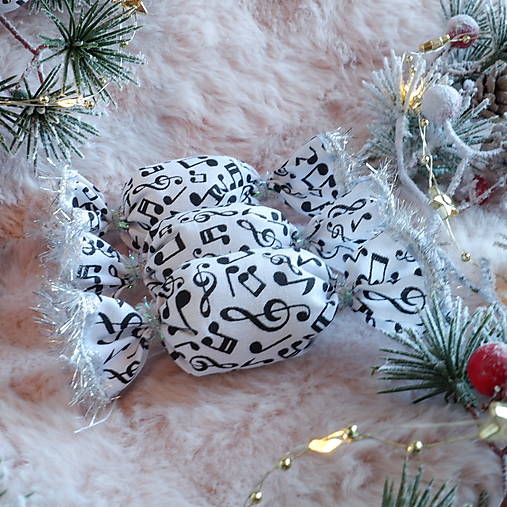 Vianočné salónky  (Čierno-biela)