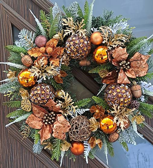 Dekorácie - Vianočný veniec medeno-zlatý 50 cm - 17982769_