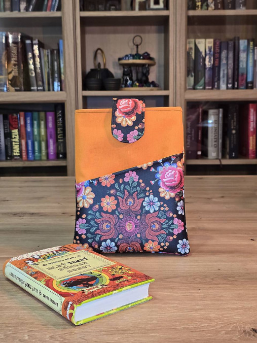 Papiernictvo - Puzdro na knihu s kvetinovým vzorom - 17984436_