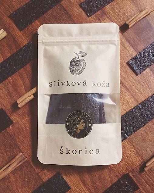 Slivková koža so škoricou