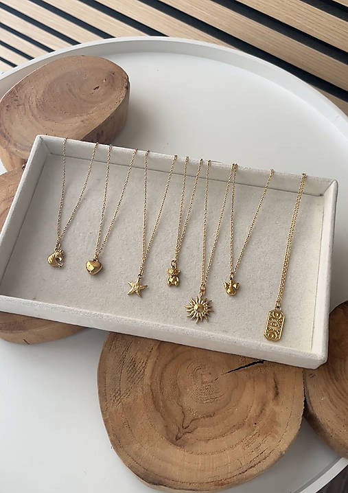 Náhrdelník - retiazka s príveskom