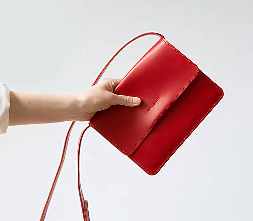 Kabelky - Dámská kožená crossbody kabelka | červená - 17983987_