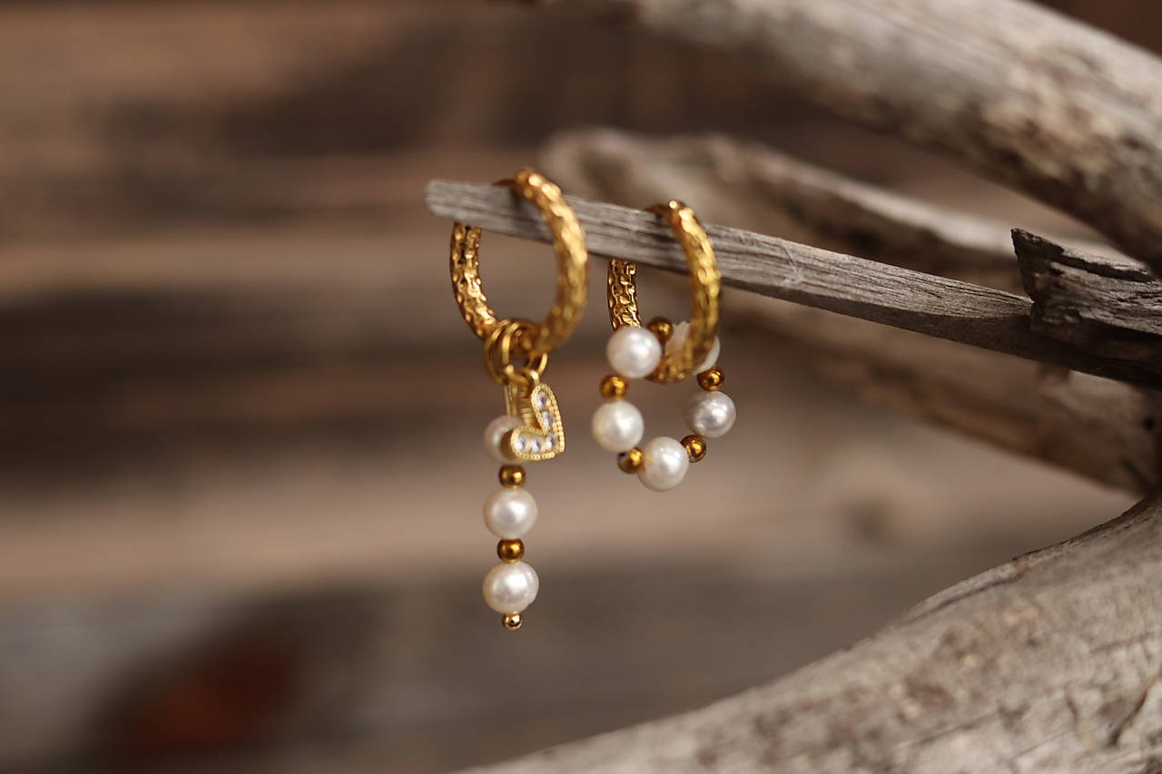 Perlové náušnice asymetrické