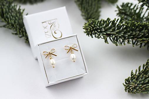 Riečne perly pre šťastie (Pozlátené náušnice s mašličkou)