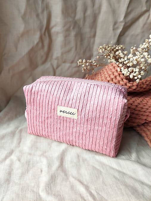 Taštičky - Kozmetická taštička MALÁ CESTOVATEĽKA - 17993470_