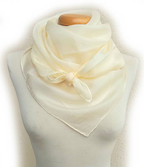 Šatky -  "creme"  hodvábná šatka  90x90 cm skladom - 17994452_