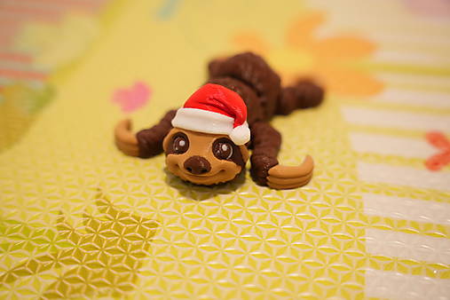 Vianočný mini leňoch – roztomilé sviatočné zvieratko