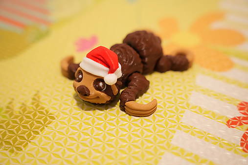 Vianočný mini leňoch – roztomilé sviatočné zvieratko