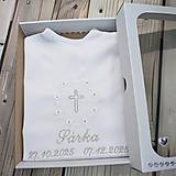 Detské oblečenie - Sada na krst biela strieborná, košieľka v darčekovom balení a sviečka na krst strieborný krížik s chránitkom (K01) (Sada na krst v darčekovom balení) - 17993225_