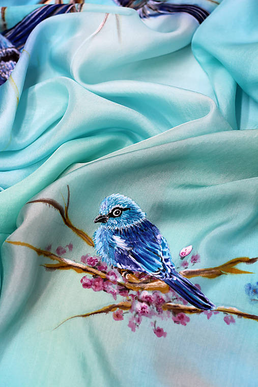 Ručne maľovaná hodvábna šatka - Modré vtáčiky