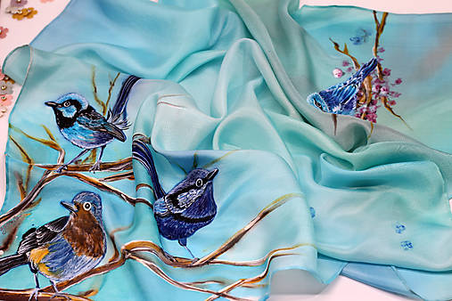 Ručne maľovaná hodvábna šatka - Modré vtáčiky