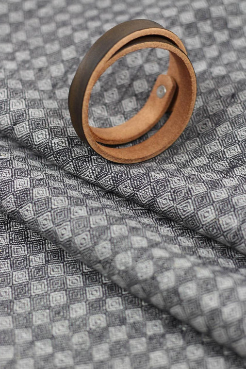 Pánsky jemný ľanový šál so šedým diamantovým vzorom v darčekovom balení "Daniel"