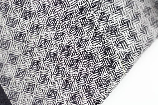 Pánsky jemný ľanový šál so šedým diamantovým vzorom v darčekovom balení "Daniel"