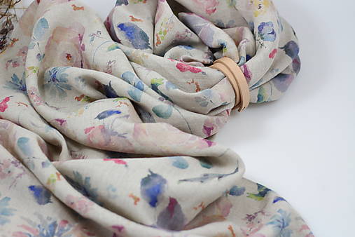 Veľký prírodný ľanový šál s akvarelovými kvetmi, originálny vianočný darček pre ňu