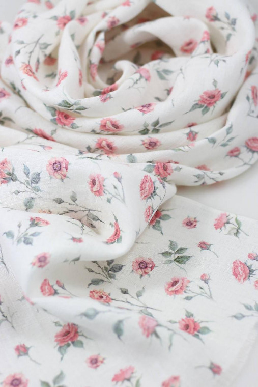 Exkluzívna dámska jemná ľanová šatka s autorským dizajnom, tip na vianočný darček pre ňu