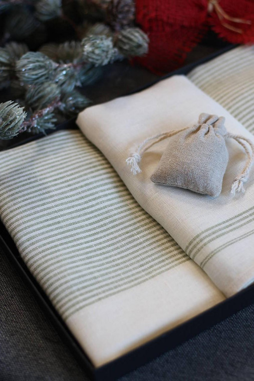 Darček pre maminku, set troch ľanových utierok v darčekovom balení