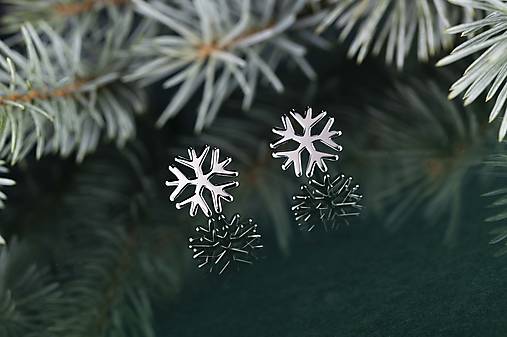 Náušnice - Napichovačky snehová vločka 1  - 17996703_