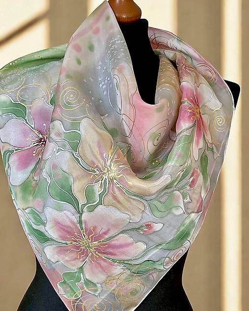 Šatky - Hodvábne kvetinková + darčekové balenie… - 17995977_