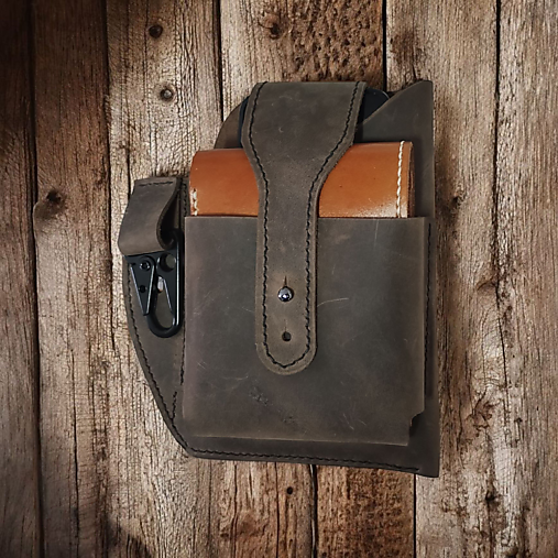 Kožená kapsička na opasok