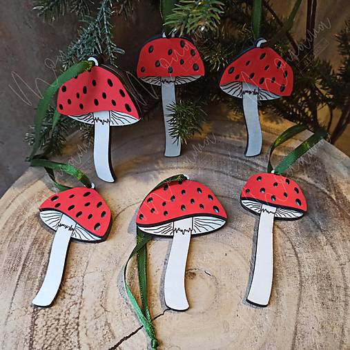 Materiál ručne robený - Vianočné drevené muchotrávky (6 ks / 12 ks) - 17999253_