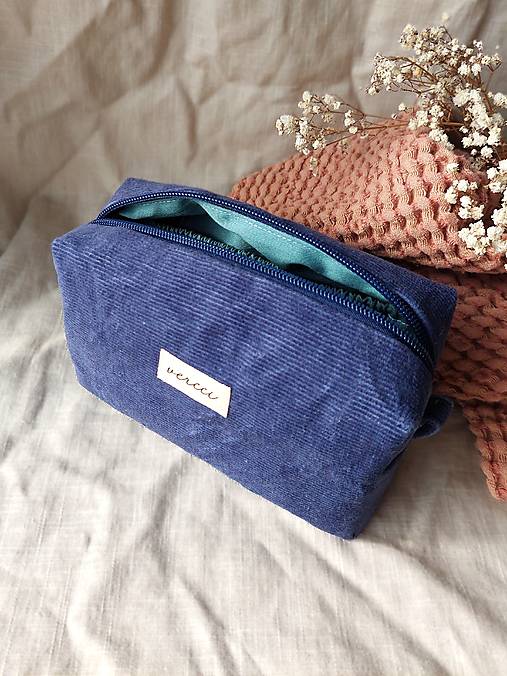 Taštičky - Kozmetická taštička MALÁ CESTOVATEĽKA - 17997133_