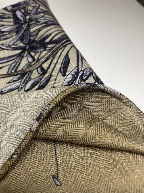 Šály a nákrčníky - VLNA & HODVÁB 90 x 90 // Šál SILK FLOWER crème // Limitovaná edícia // Autorský dizajn - obojstranný - 17998492_
