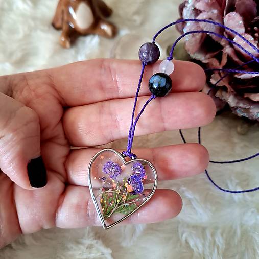 Srdiečko / nežný šperk s obsidiánom, ruženínom a lepidolitom