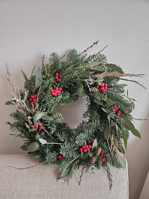 Dekorácie - Vianočný veniec - 17999890_