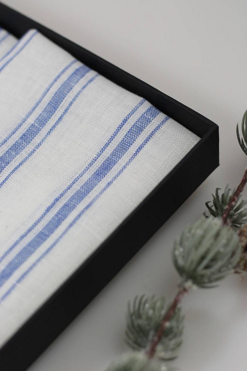 Darček pre gazdinky, set troch modro bielych ľanových utierok v darčekovom balení