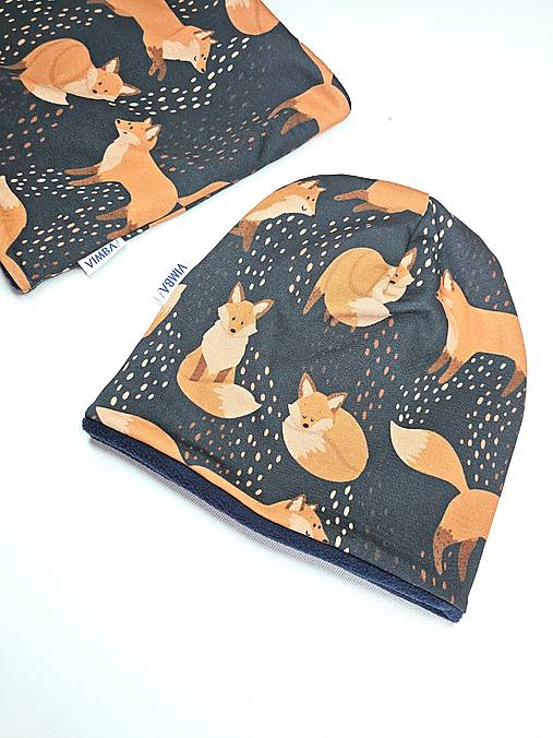 Čiapka/nákrčník na zimu "foxes on blue"