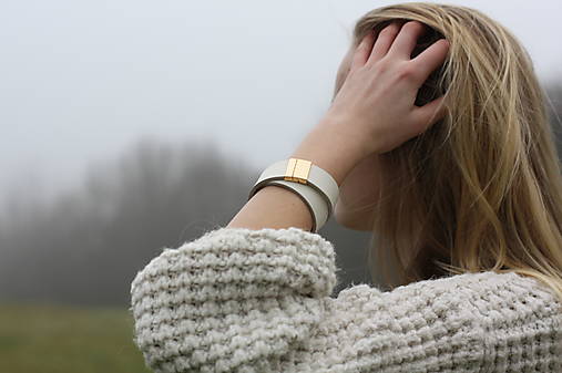 Náramky - Personalizovaný kožený náramok 2cm zavinovací- SLONOVINOVÁ KOSŤ - 17999654_