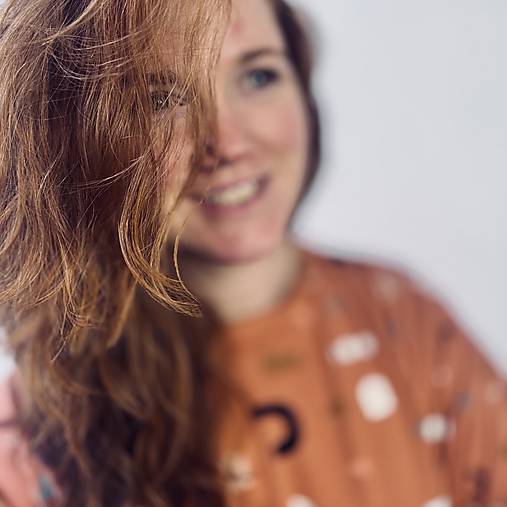 tricko z teplakoviny 'geometria skoricova'