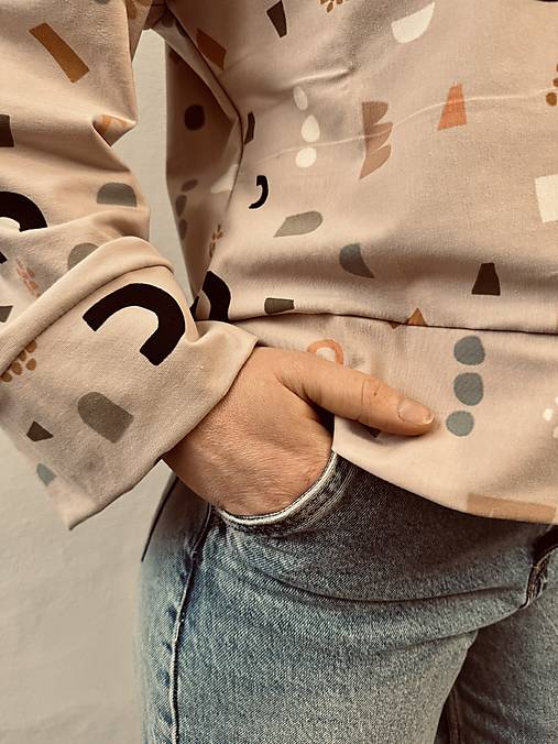 tricko z upletu 'geometria bezova'